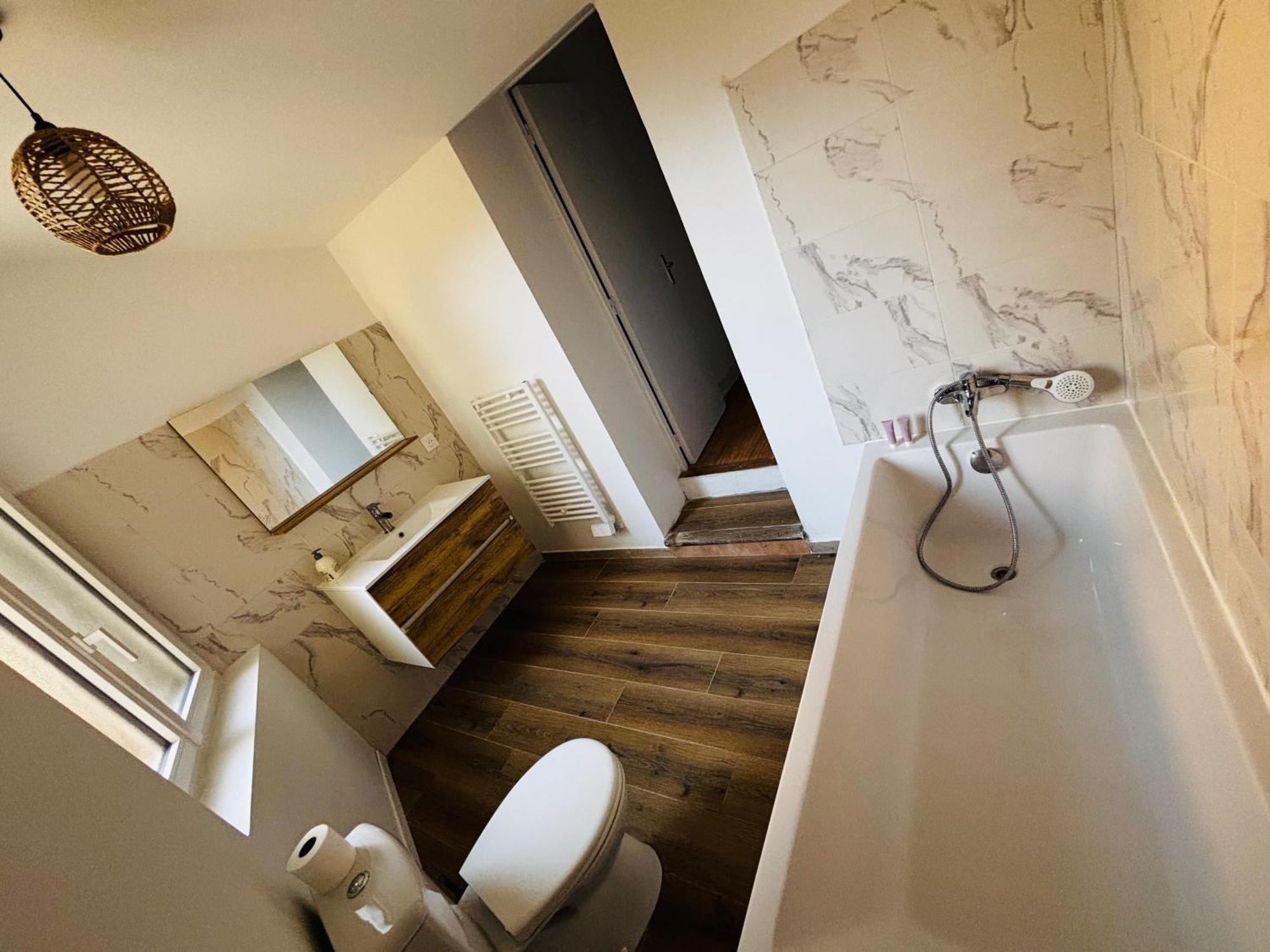 Hotel Nid'Ange Piolenc Esterno foto